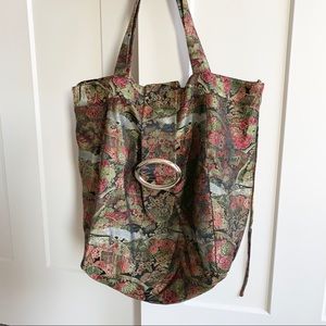 Vintage Embroidered Flower Tote Bag with Buckle